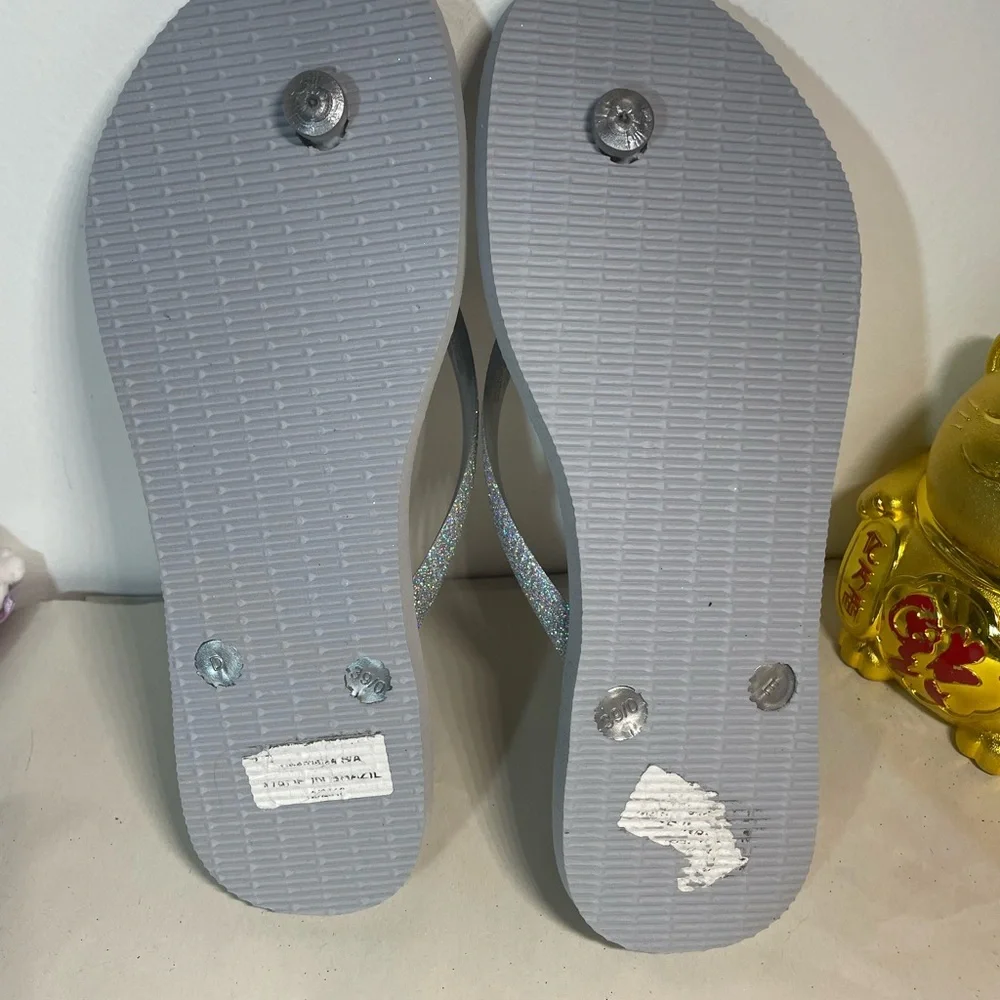 Havaianas Slim Silver Glitter Flip Flops - Picture 2 of 3